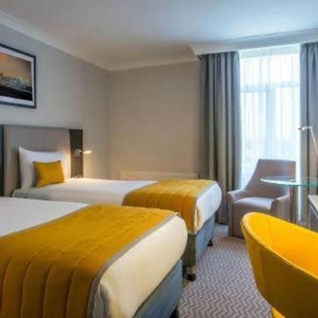 Maldron Hotel Parnell Square Dublin Bagian luar foto
