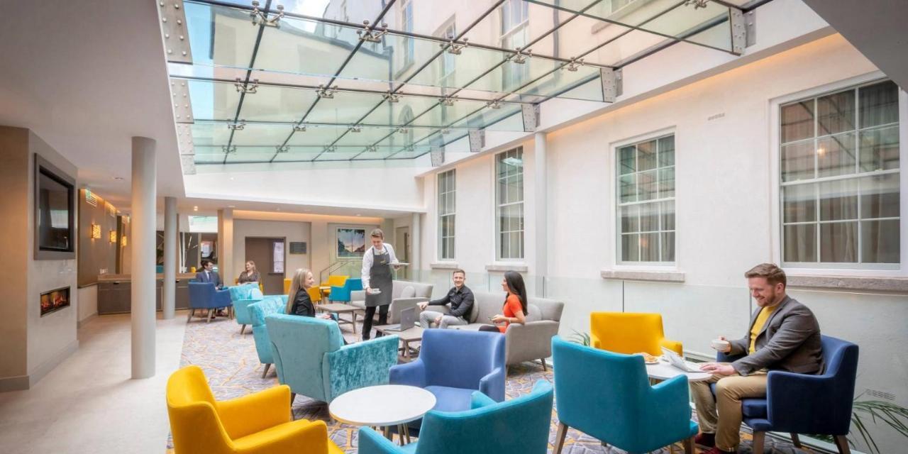 Maldron Hotel Parnell Square Dublin Bagian luar foto