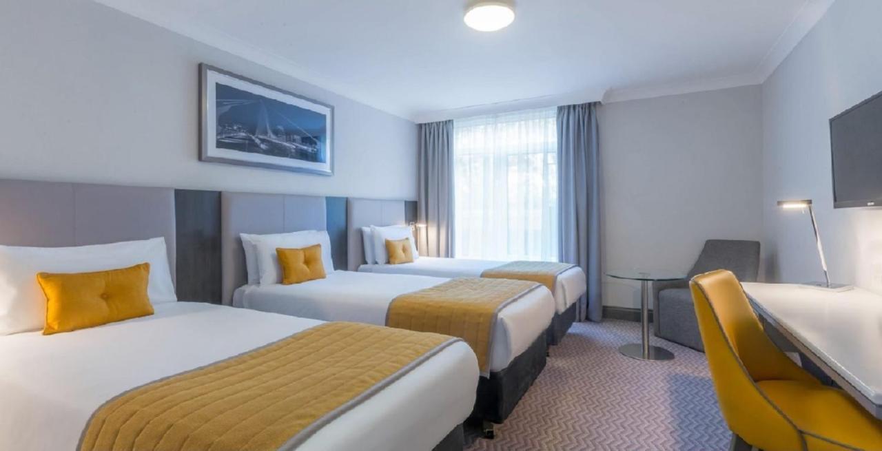 Maldron Hotel Parnell Square Dublin Bagian luar foto