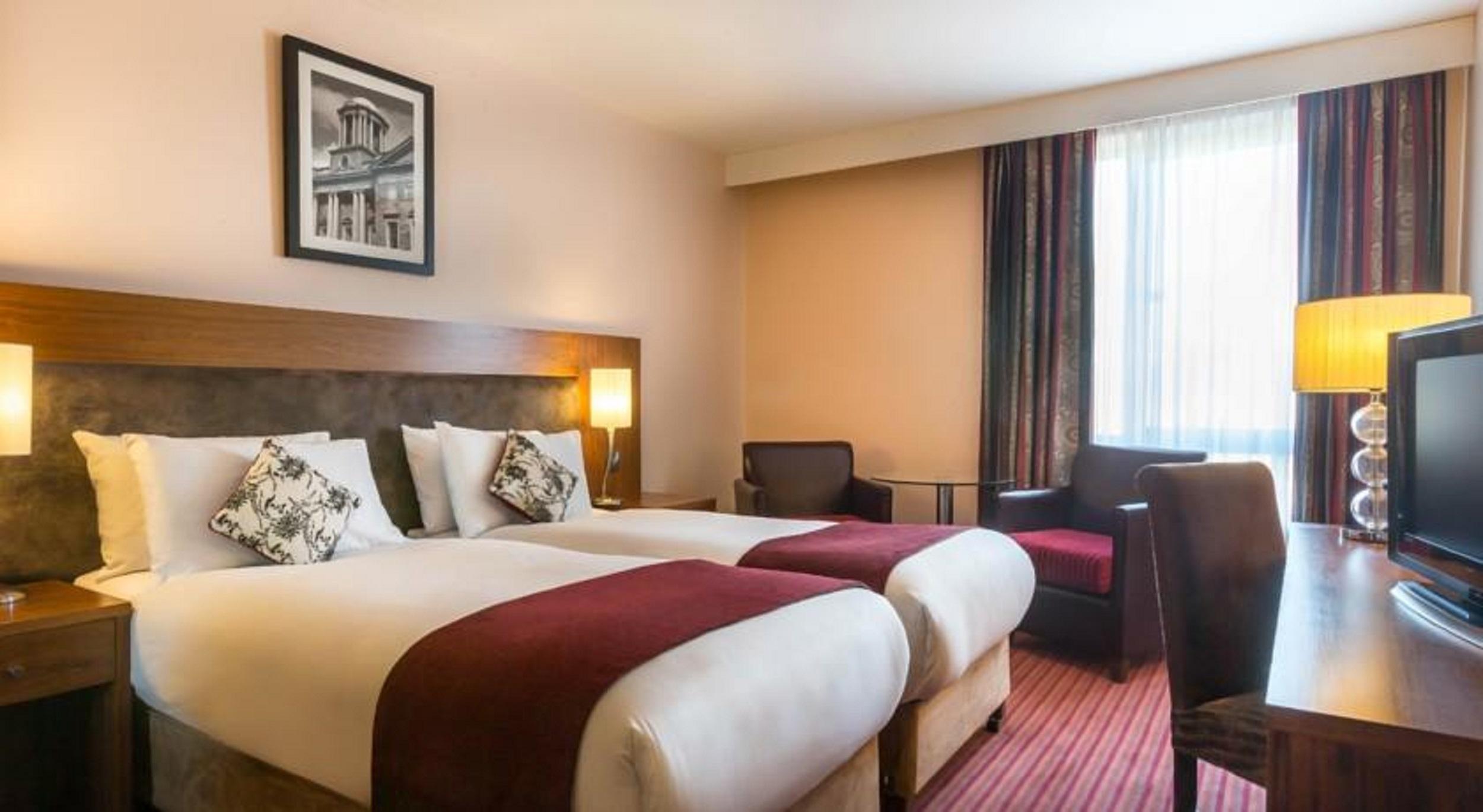 Maldron Hotel Parnell Square Dublin Bagian luar foto