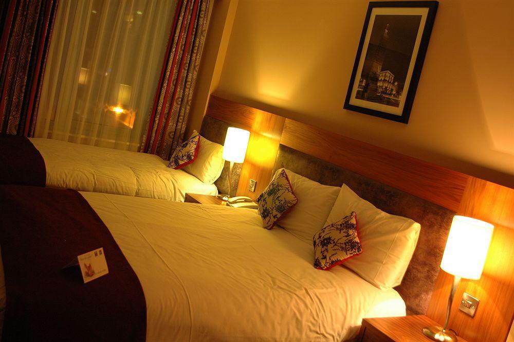 Maldron Hotel Parnell Square Dublin Bagian luar foto