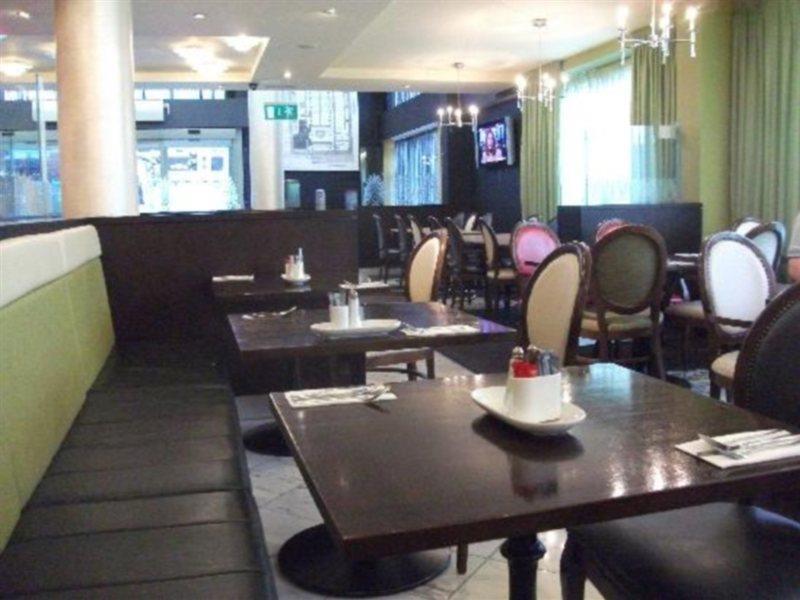Maldron Hotel Parnell Square Dublin Bagian luar foto