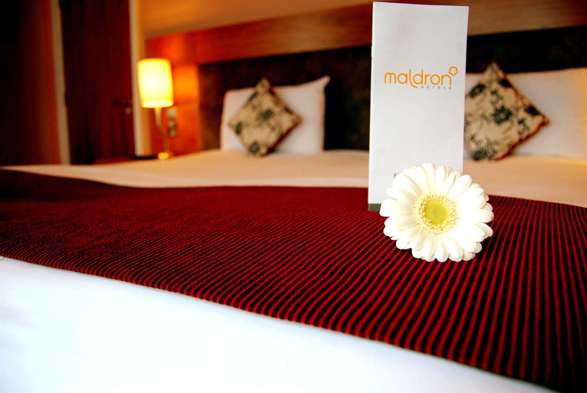 Maldron Hotel Parnell Square Dublin Bagian luar foto