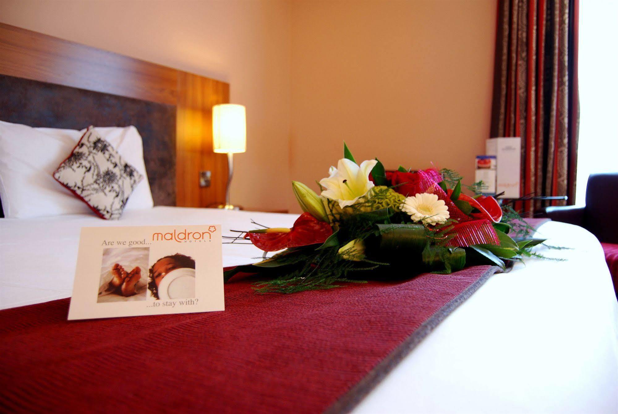 Maldron Hotel Parnell Square Dublin Bagian luar foto