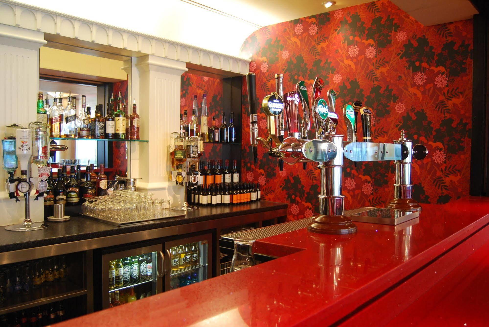 Maldron Hotel Parnell Square Dublin Bagian luar foto
